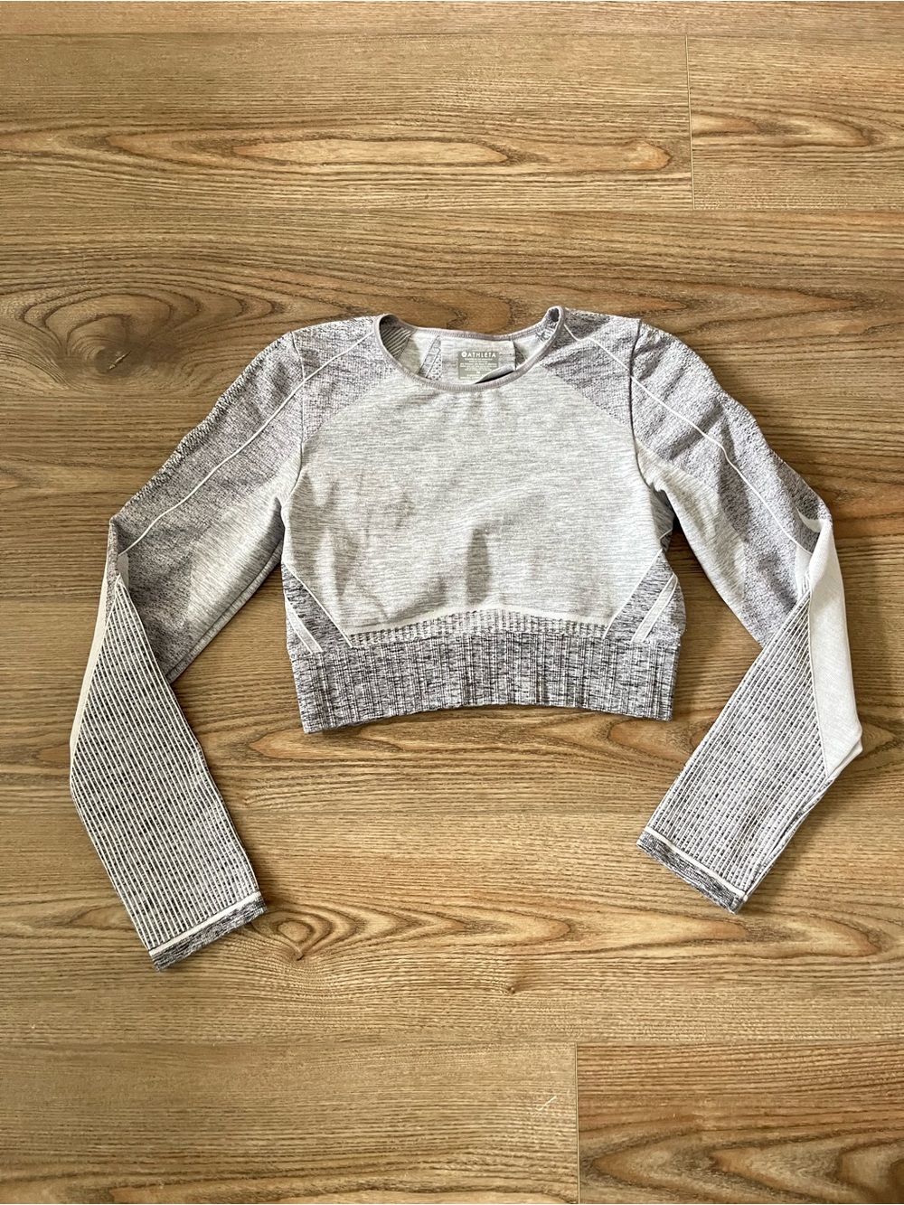 Athleta Gray Heather Crop Top M